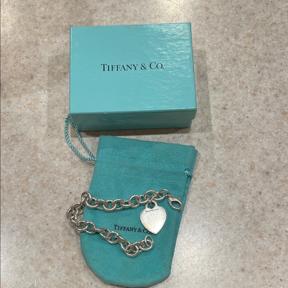 Tiffany & Co. Silver Chain Bracelet with Heart Charm